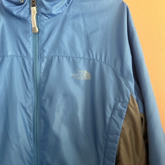 The North Face Womens Jacket Size Medium Blue Stow Pocket Packable Lightweight - Picture 2 of 10
